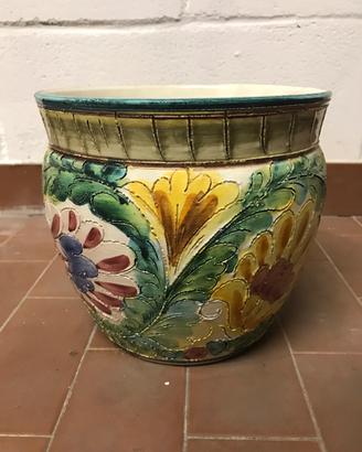 Vaso in ceramica decorato