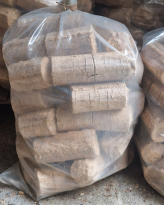tronchetti composti da segatura e trucioli kg. 22 