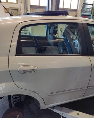 Porta post dx FIAT GRANDE PUNTO EVO 2011
