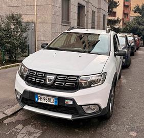 DAVIA SANDERO STEPWAY