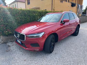 Volvo XC60 2.0 b4 Momentum Pro awd