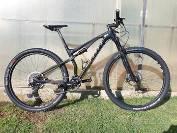 MTB Scott Spark RC 29 full carbonio taglia M