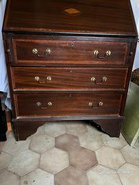 Cassettiera + vetrina