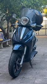 Beverly Tourer 300cc