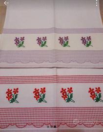 Strofinaccio ricamato 