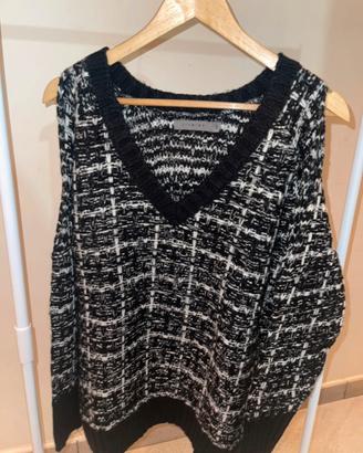 Mini Abito o maglione con spalle scoperte