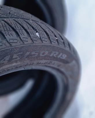 Pirelli Winter  Sottozero 3 245/50R19 105 