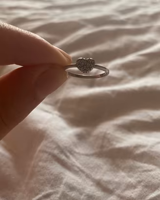 Anello a cuore