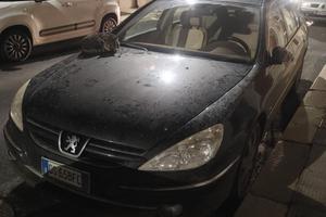 Peugeot 607