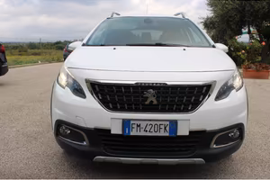 PEUGEOT 2008 BlueHDi 100 Allure