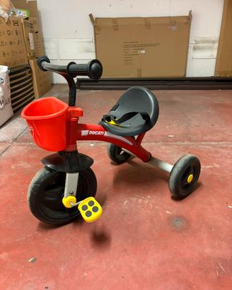 Triciclo Ducati Corse rosso