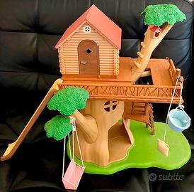 SYLVANIAN FAMILYcasa sull’albero+arredo&personaggi