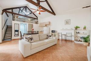 Bilocale arredato in via Manno