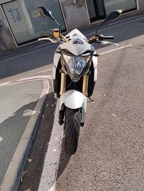 Cb 1000 r