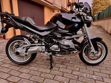 BMW R1200R da vetrina