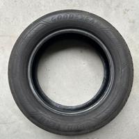 Pneumatici estivi GOODYEAR 215/60/R17 96H SUV