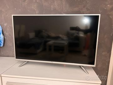 Televisione 43 pollici