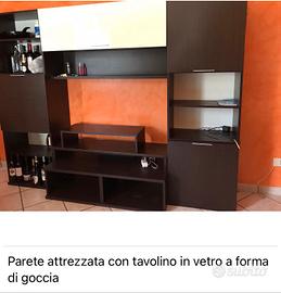 Parete attrezzata