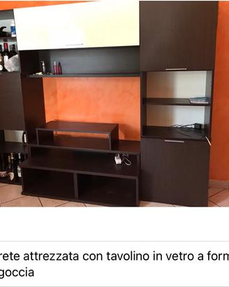 Parete attrezzata