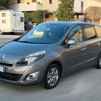 Renault scenic 2012