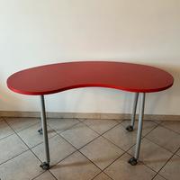 Scrivania di Design con Ruote