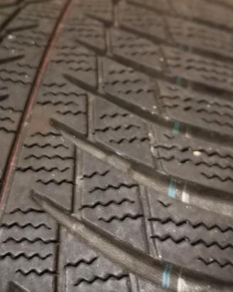 Gomme bridgestone 215x55xR17 invernali