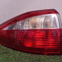 STOP FANALE POSTERIORE SINISTRO FORD C - Max Serie
