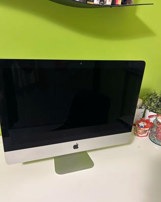 Computer all in one I Mac 21,5 pollici