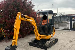 E227 - Escavatore 18 q JCB 8018