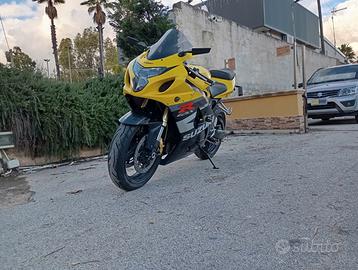 Suzuki gsxr 750