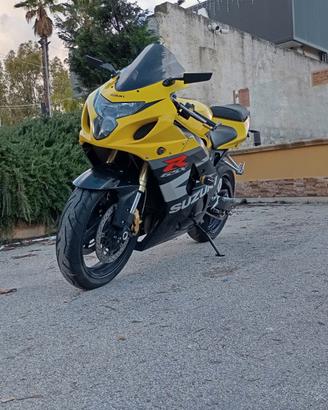 Suzuki gsxr 750