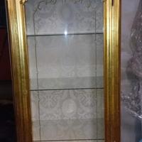 Meravigliosa vetrina in foglia oro fatta a mano