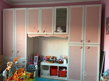 Cameretta bimba senza letto