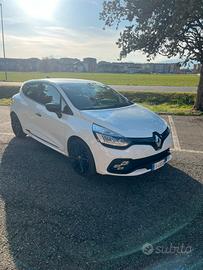 Clio RS Trophy 1.6 220 CV