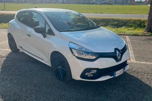 Clio RS Trophy 1.6 220 CV