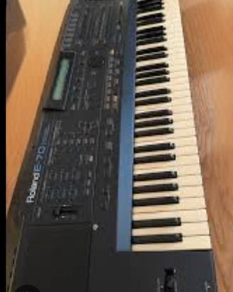 Tastiera Roland e-70