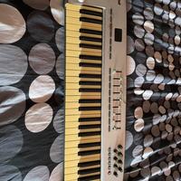 Tastiera midi M Audio