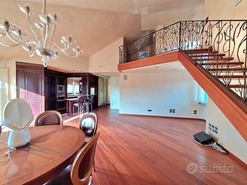 CENTRO STORICO Attico ristrutturato TC373