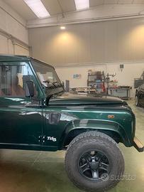 Land Rover Defender TD5 110 Hcpu 2001- restaurato