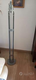 Porta cd con pedana