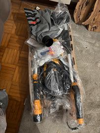 Levigatrice per muro con aspiratore 880W