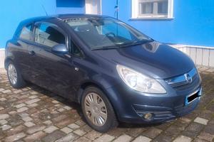 Opel corsa 1.3 CDTI enjoi 90 CV.           