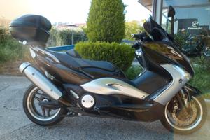 Yamaha TMAX White T-MAX 500 TECH MAX