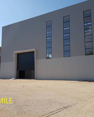 Immobile di 6200 m² con più di 5 locali a Firenze