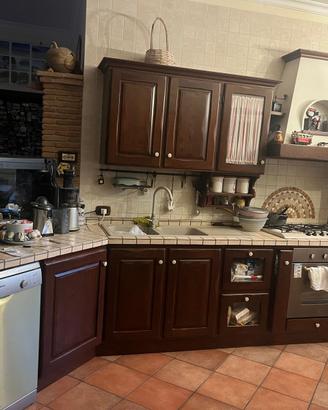 Intero arredamento cucina e ingresso