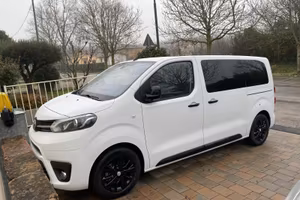 Toyota Proace Verso 2.0 D 177 cv aut L1 BLACK ED