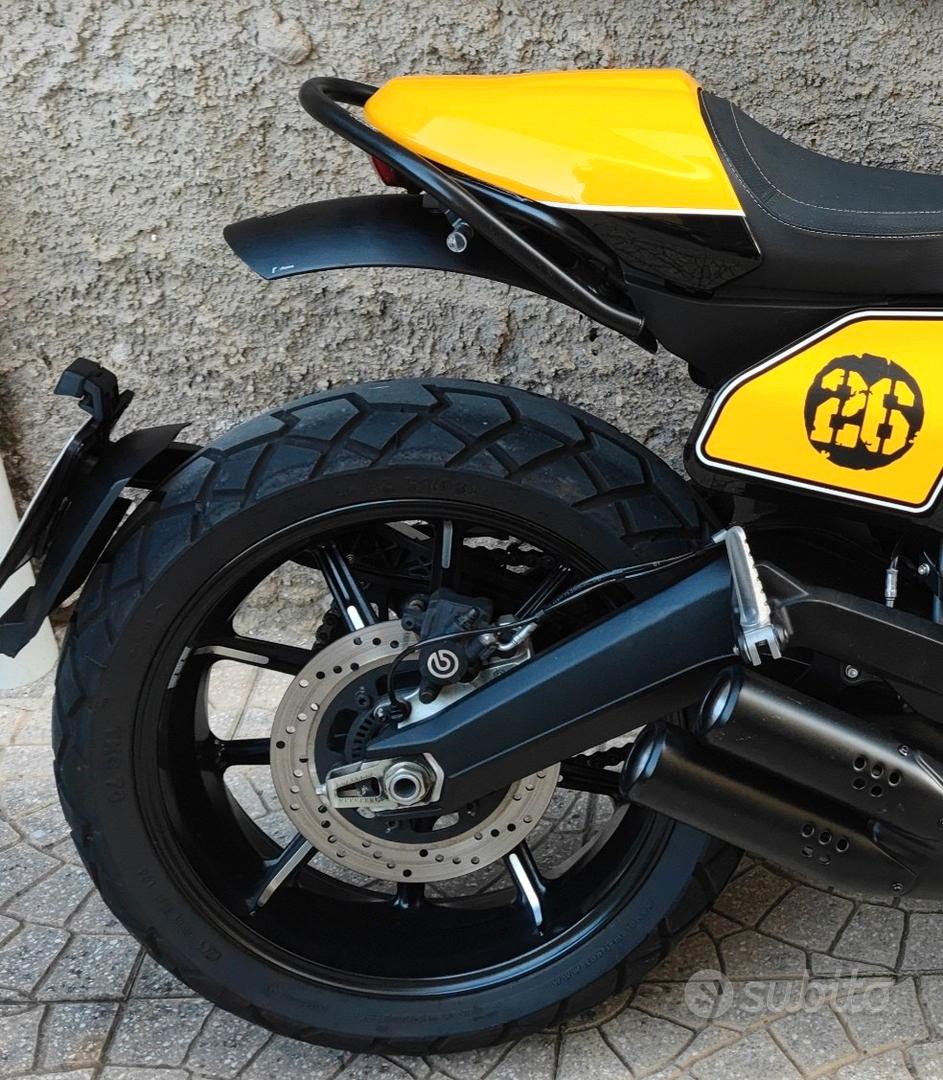 Portapacchi compatibile con Ducati Scrambler Desert Sled 17-22 nero