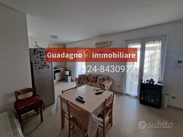 Via taranto trilocale a reddito con box balconi