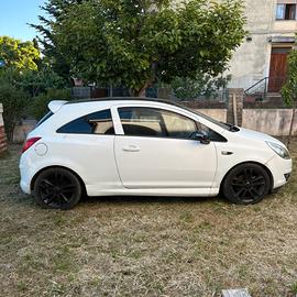 Opel Corsa 1.3 Adatta a neopatentati