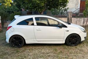 Opel Corsa 1.3 Adatta a neopatentati
